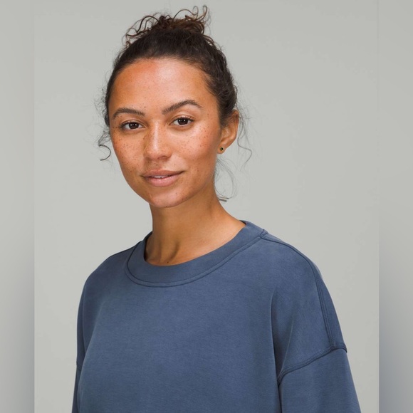 Lululemon Perfectly Oversized Cropped Crew *Softstreme I. Mineral Blue Size 6 - Picture 4 of 5